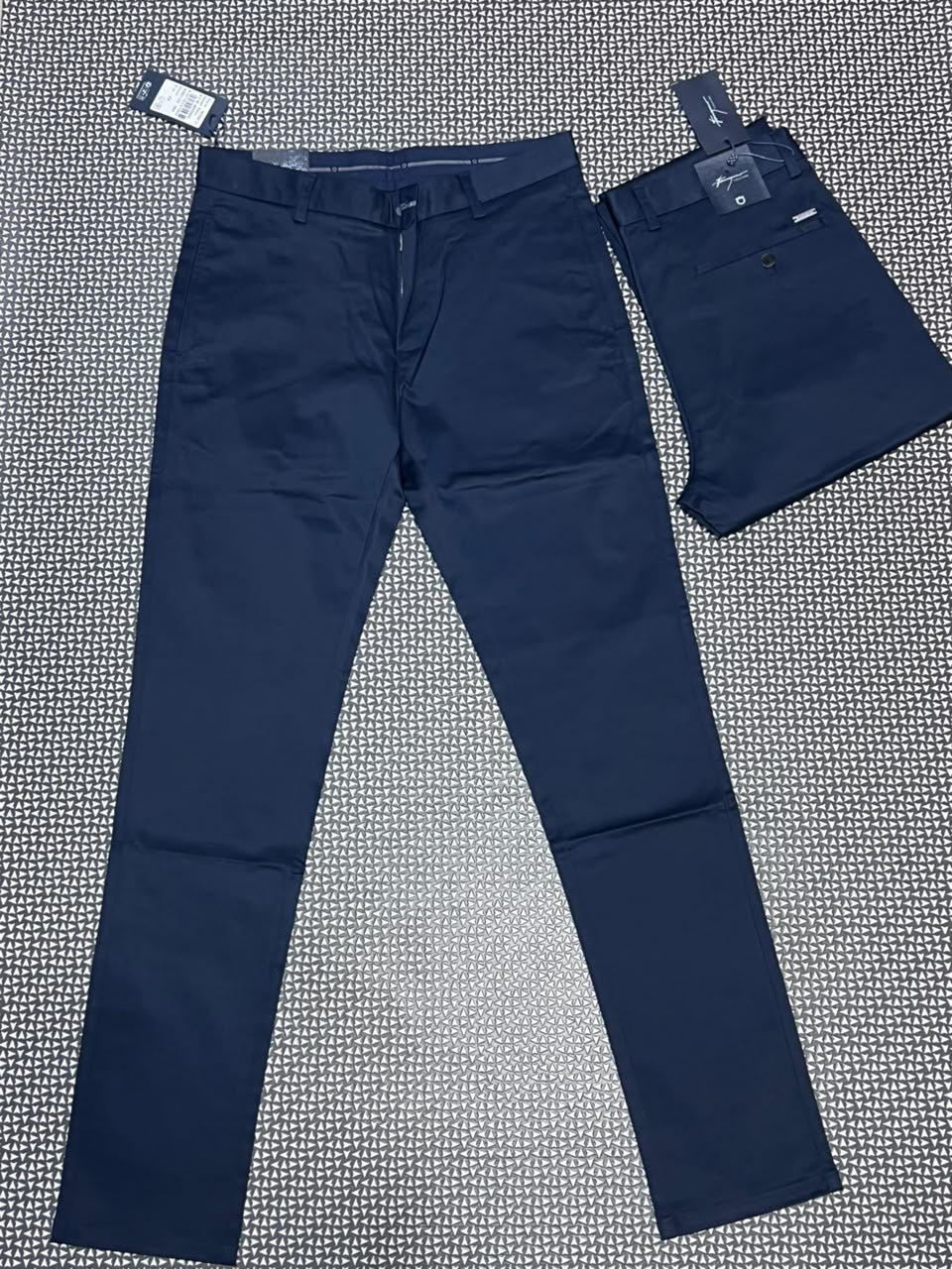 Pantalon Chino Homme Kaki – Coupe Ajustée & Élégante